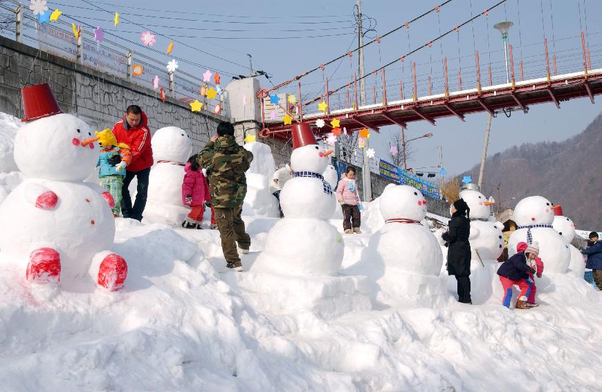 2007산천어축제 눈.얼음조각 사진