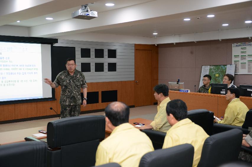 2015 전인범 육군 제1군단장 을지훈련 참관 의 사진