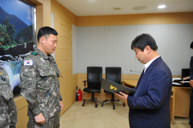 2015 군정발전 유공자 표창장 및 상장 수여식 의 사진