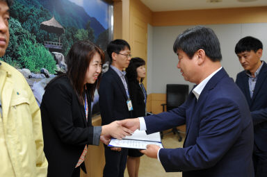 2015 군정발전 유공자 표창장 및 상장 수여식 의 사진