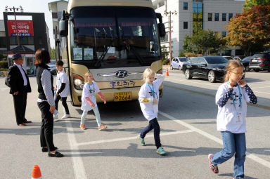 2016 세계평화 소년소녀 나눔 문화축제단 방문 의 사진