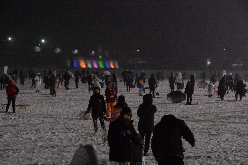 2017 화천산천어축제 산천어 밤낚시 전경 의 사진