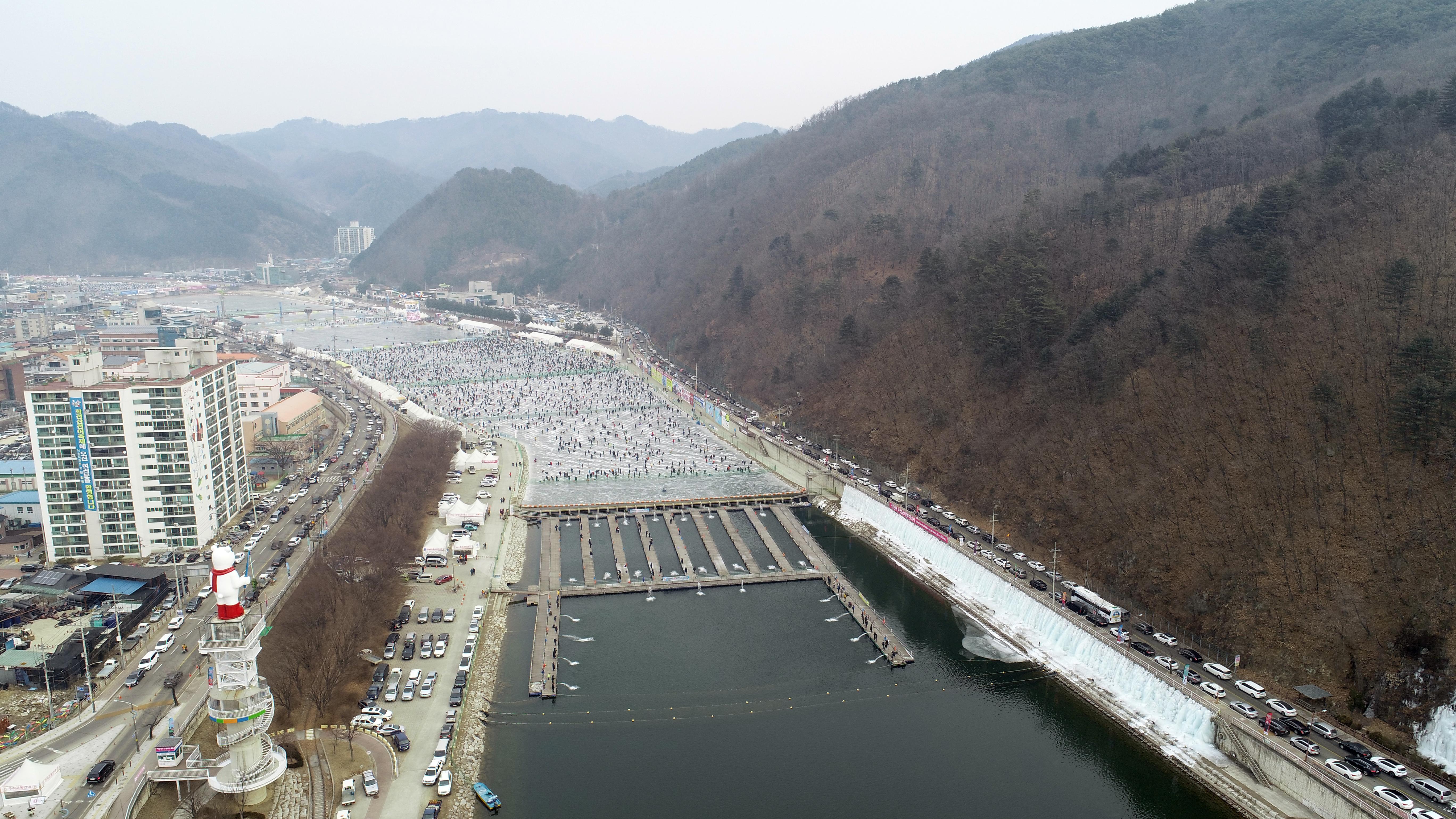 2019 화천산천어축제장 드론 촬영 의 사진