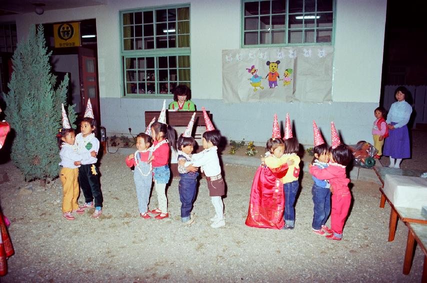 새마을유아원 발표회 의 사진