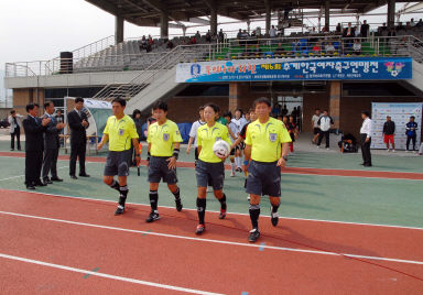 제6회 추계한국여자축구대회 경기 의 사진
