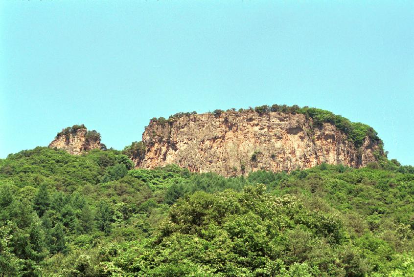 비래바위 의 사진