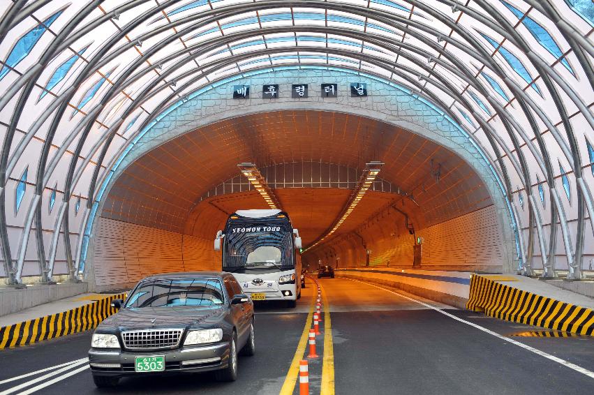 2012년 배후령 터널 임시개통식 의 사진