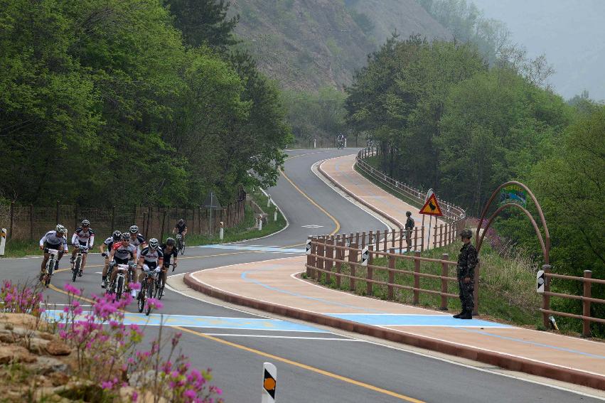2013 제6회 화천 DMZ랠리 평화자전거 대회 개회식 의 사진