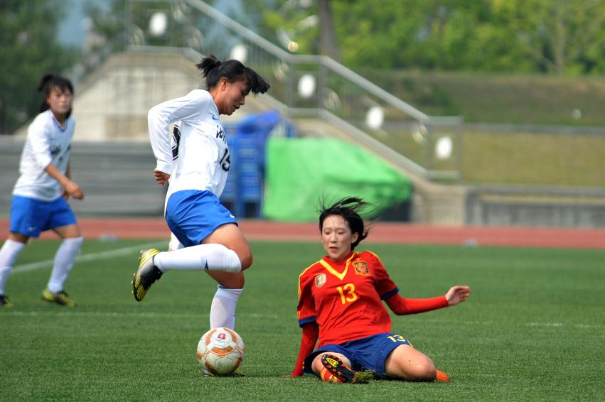 2013 화천정보산업고 vs 중국 우한시 여자축구부 친선경기 의 사진