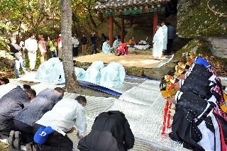 2012년 용화산신제 의 사진